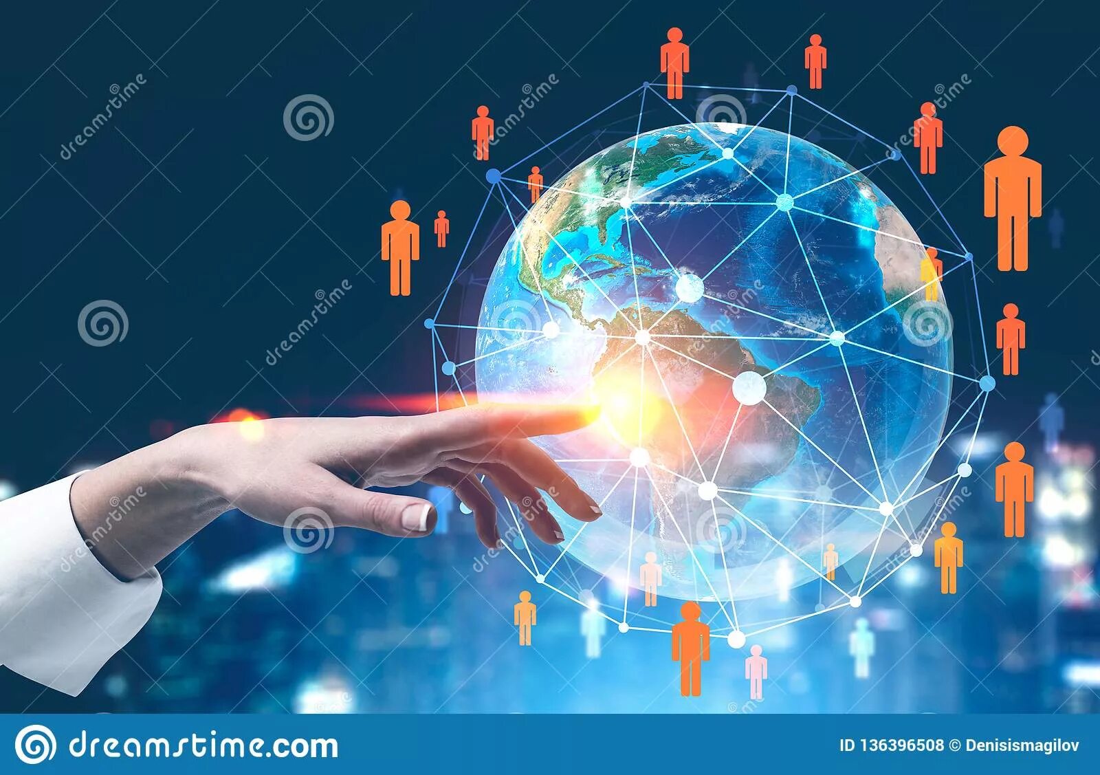Global people. Глобальный интернет на ладони. creative people globally. решение бизнес женская рука изображение диджитал.