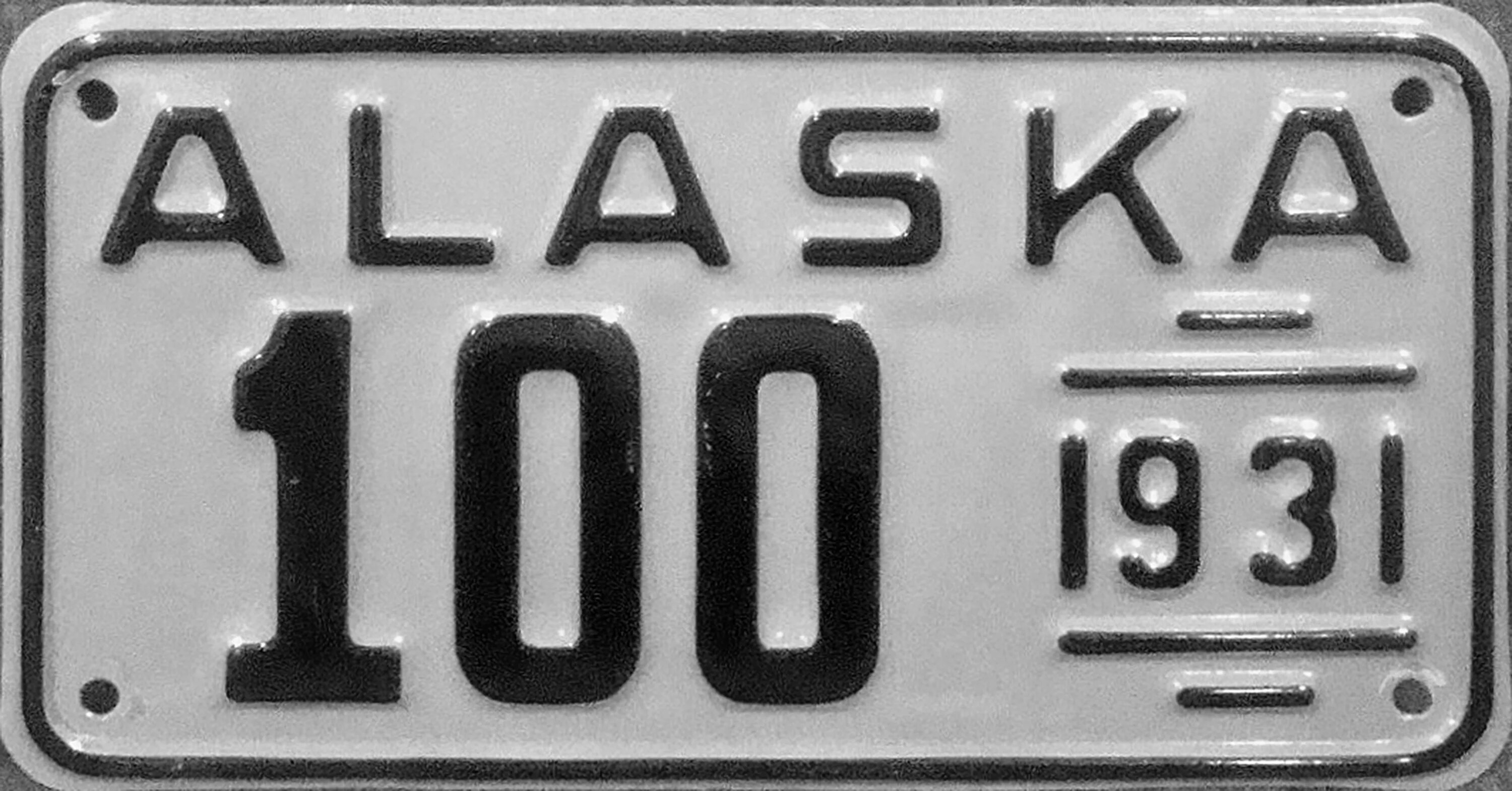 Значок 1931 года. Номерные знаки Alaska. Автономера Аляски. Номерные знаки США Аляска. Номерные знаки Аляска 50.