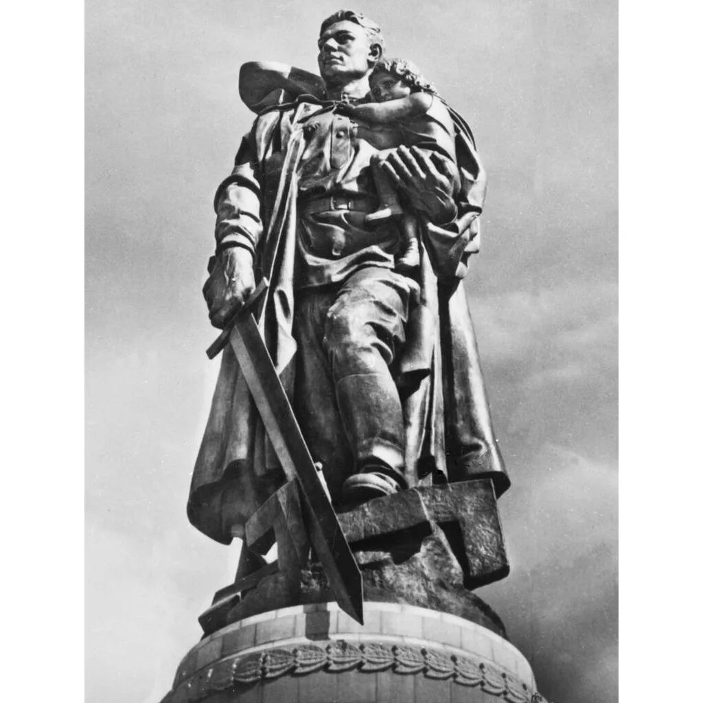 памятник воину победы. памятники воинам освободителям 1941-1945 г. памятники великой отечественной войны 1941-1945. памятник воину победы. памятник воину победы.