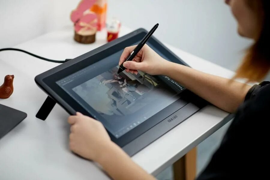 Как выбрать графический. Wacom Cintiq Pro 16. Планшет Wacom Cintiq 16. Wacom Cintiq 16 dtk1660k0b. Графический планшет Wacom Cintiq 16 dtk-1660.