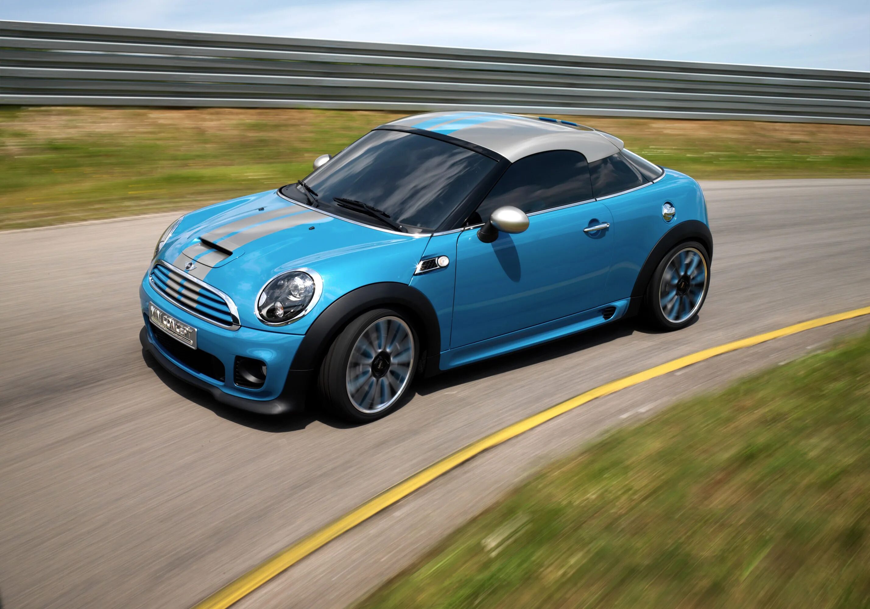 Просто машина купить. Мини Купер купе. Мини Купер двухдверный. Mini Cooper Coupe 2013. Mini Cooper 2009.