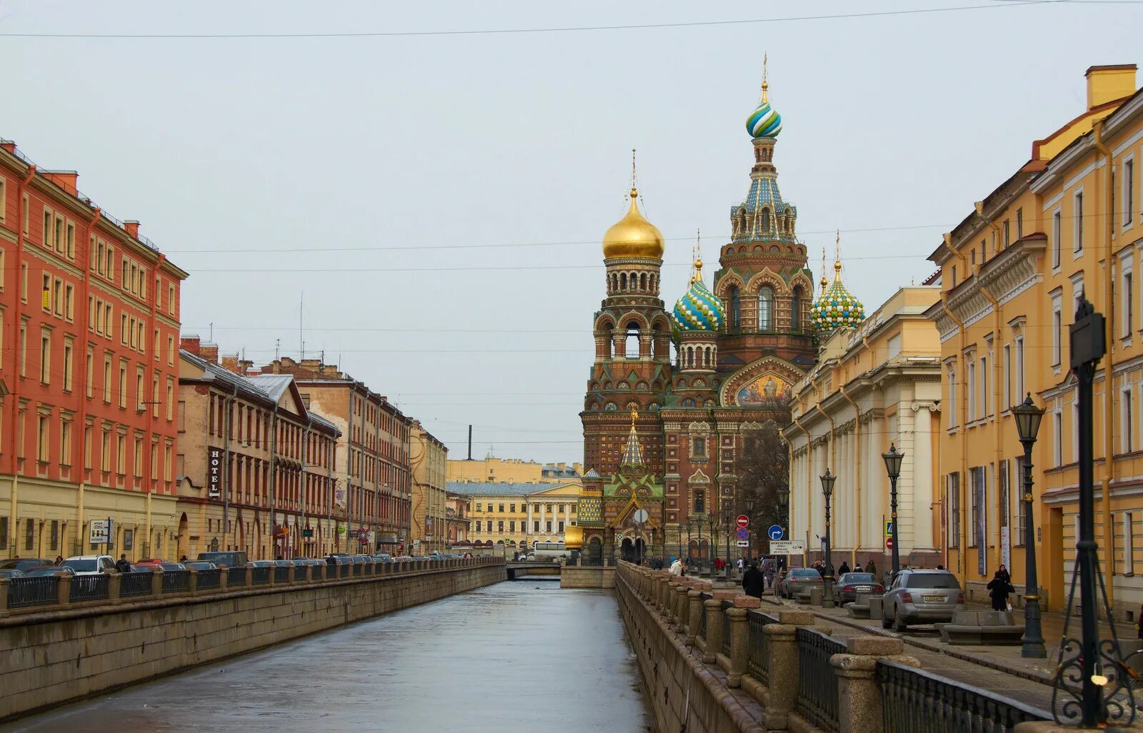 Канал спас спб. Невский проспект санкт-петербург спас на крови. вид с невского на храм спаса на крови. спас на крови вид с невского проспекта. питер вид с невского проспекта на спас на крови.