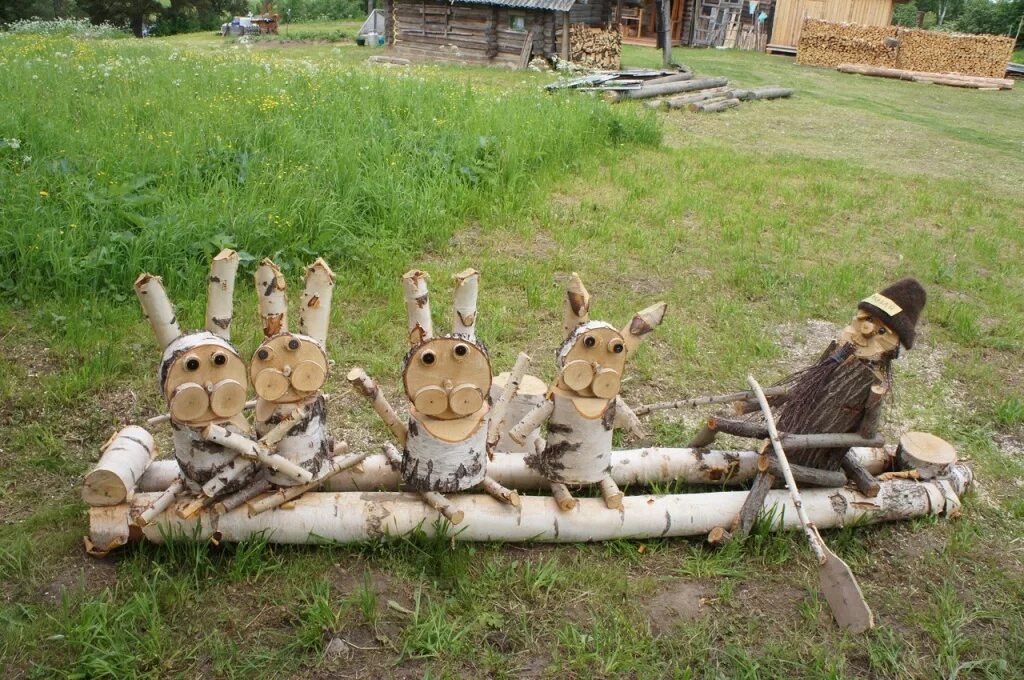 Дед Мазай и зайцы из березы. Дед Мазай и зайцы из дерева. Заяц из полена. Фигуры из березы для дачи.