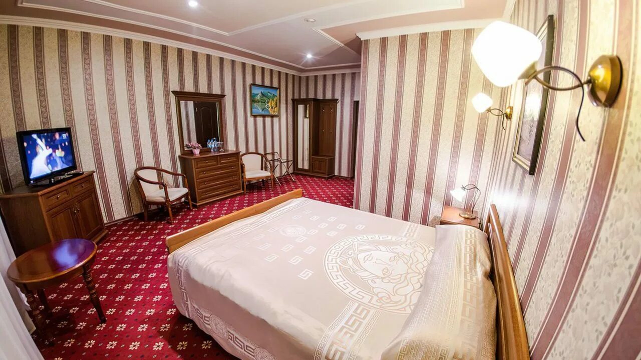 Караганда фото гостиницы. Гостиничный комплекс достар. Космонавт караганда гостиница. Отель караганда. Гостиница казахстан в караганде.