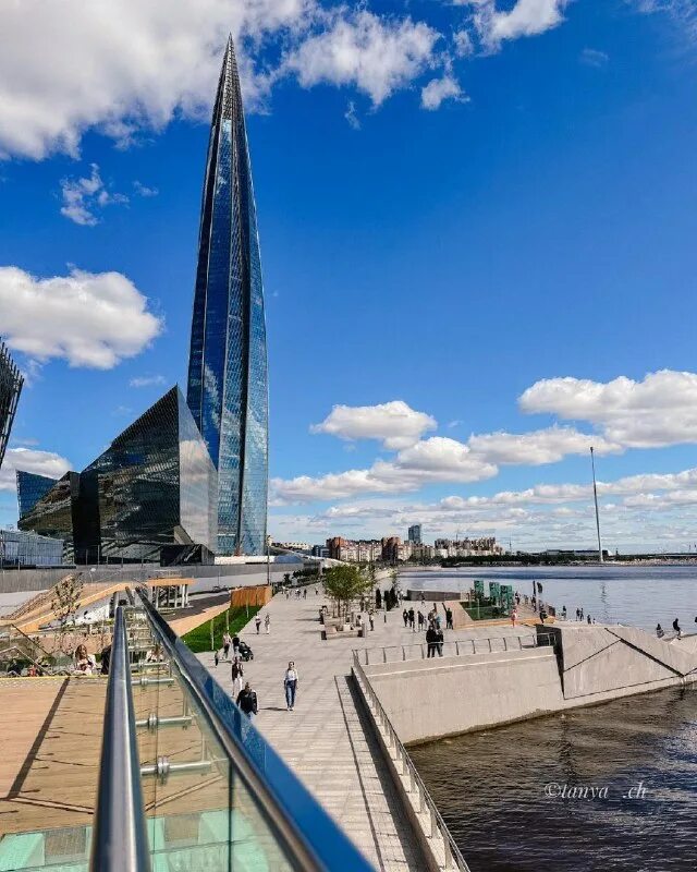 набережная у лахта центра