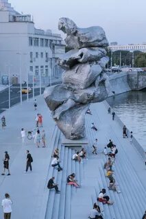 Куча глины в москве