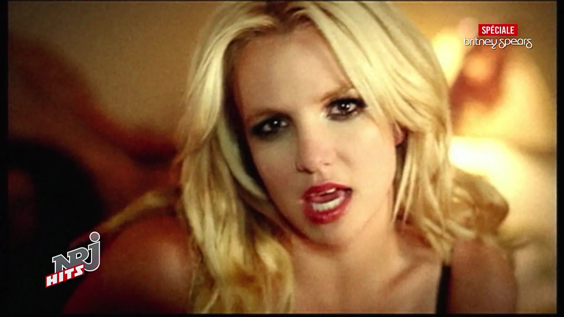 U seek. Спирс ИФ Ю сик Эми. Britney Amy. Бритни Спирс if you seek Amy. Бритни Спирс язык.