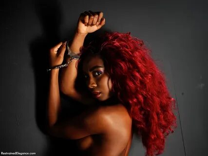 Topic: January 2015 Previews EleganceStudios.com : HywelPhillips.com