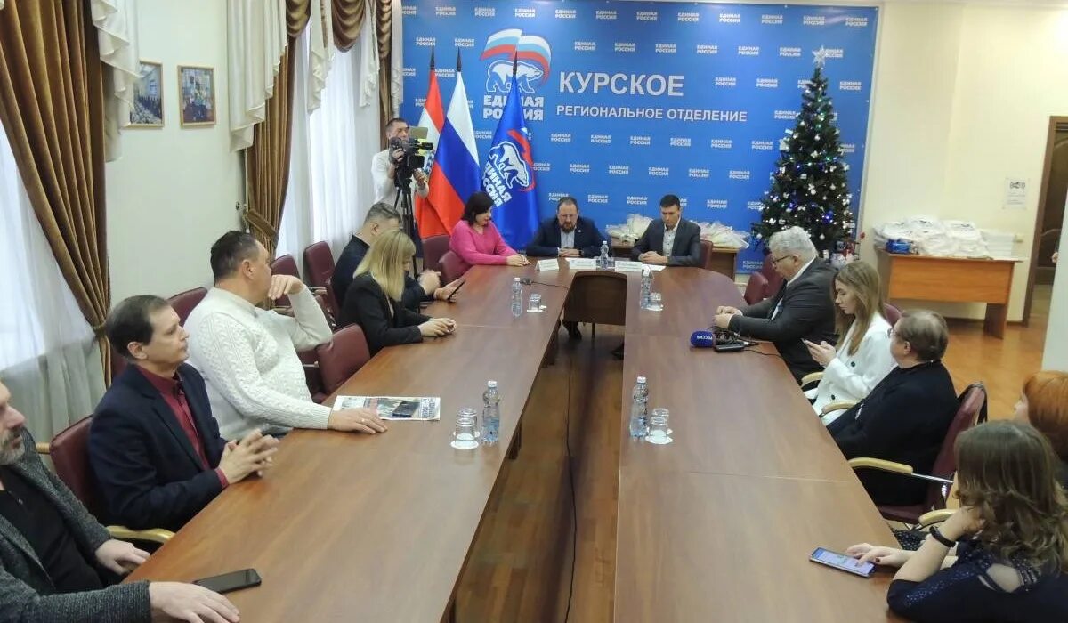 Профессиональные праздники журналистов. Гтрк вести. Курские вести сегодняшний выпуск. Новости курска сегодня канал. Курские вести сегодняшний выпуск.
