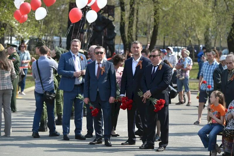 9 мая в пышме 2025. Верхняя пышма парад победы 2025 9 мая-. празднование 9 мая верхняя пышма. парад в верхней пышме 9 мая 2025 года. верхняя пышма авиация 9 мая.