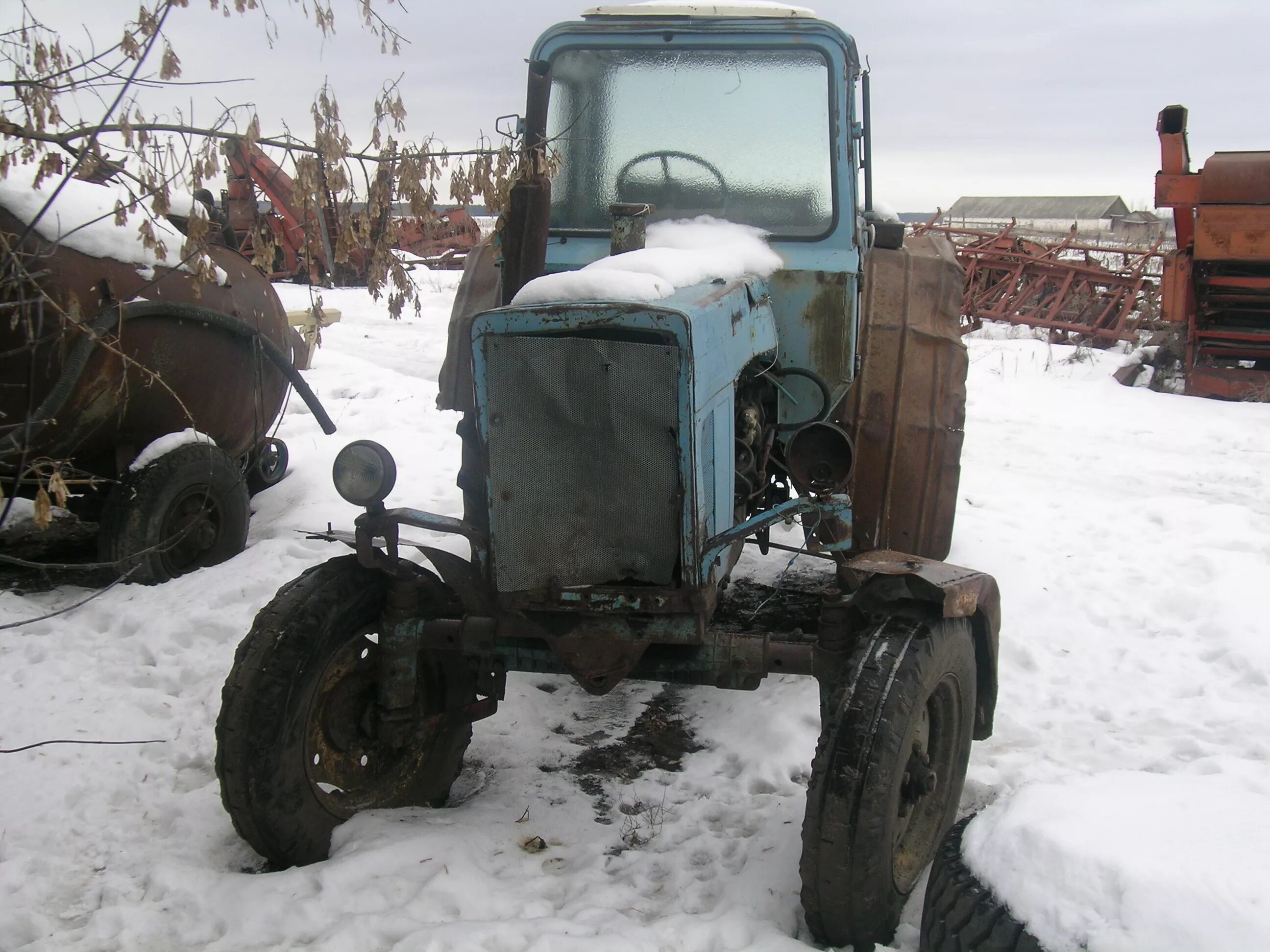 Авито купить трактор волгоградская область. МТЗ-80 трактор черный. МТЗ-80 Б/У. МТЗ-80 трактор без мотора. МТЗ 80 С двигателем ЯМЗ 236.