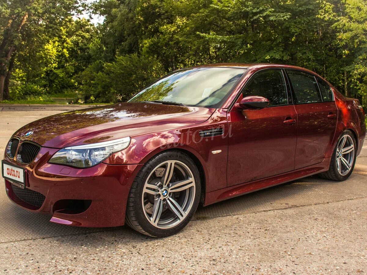 М б м б com. BMW m5 e60 Red. BMW m5 IV (e60/e61). BMW m5 e60/61. BMW m5 e60 красная.