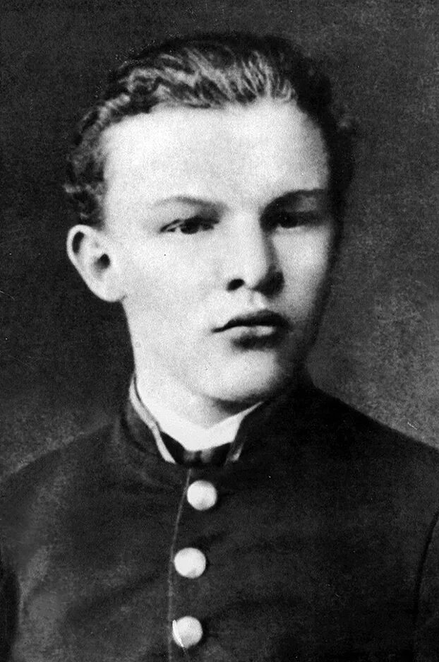 владимир ульянов молодой. владимир ильич ленин молодой. ленин владимир ильич в молодости. ульянов ленин в молодости. владимир ленин в молодости.
