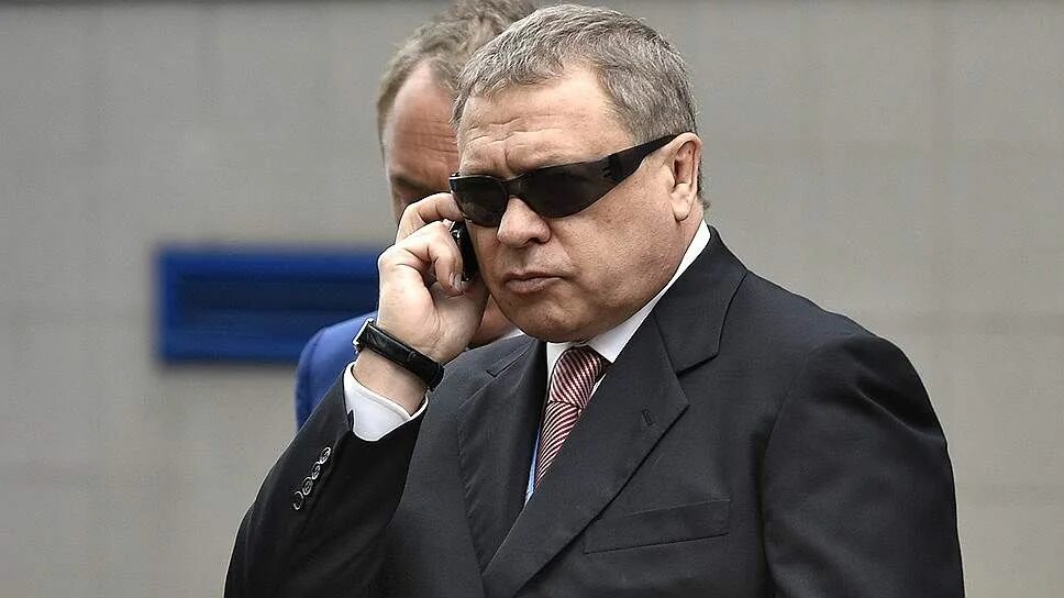 Зюзин мечел. И́горь влади́мирович зю́зин. Мечел владелец. Мечел владелец. И́горь влади́мирович зю́зин.