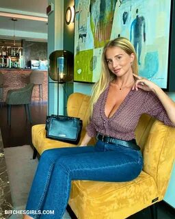 254623035417365685596111619849097441272. Maria Arreghini Instagram Sexy Inf...