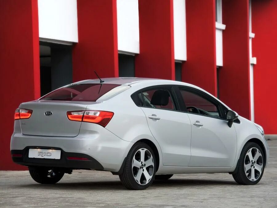 Kia rio 3 годы. Киа Рио седан. Kia Rio 2012. Кия Рио 2012 седан. Kia Рио седан 2012.