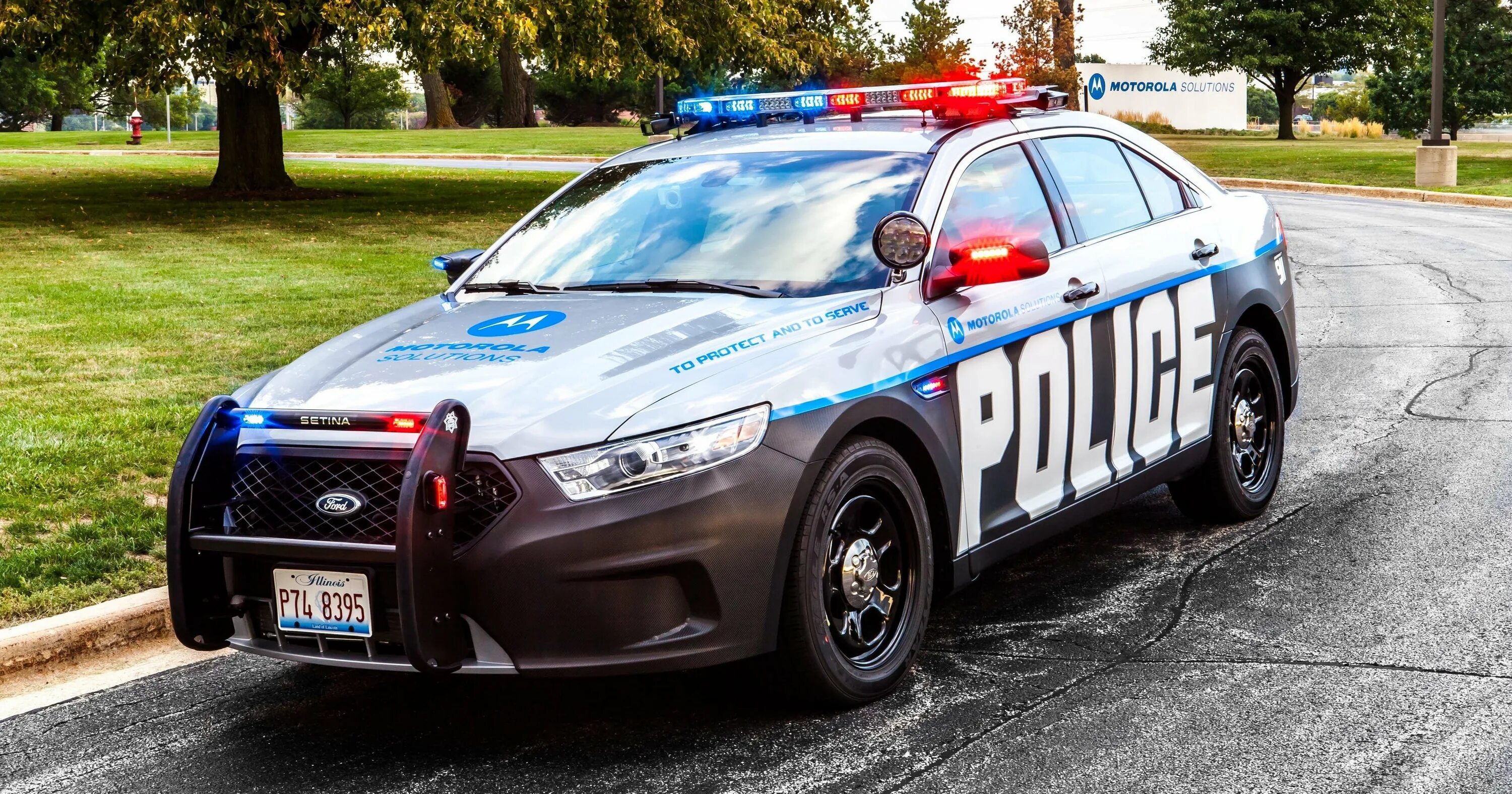 Машинка про полицию. Ford Police Interceptor 2014. Chevrolet Caprice Police Interceptor. Ford Police Interceptor sedan 2010. Chevrolet Caprice Police 2010 года.