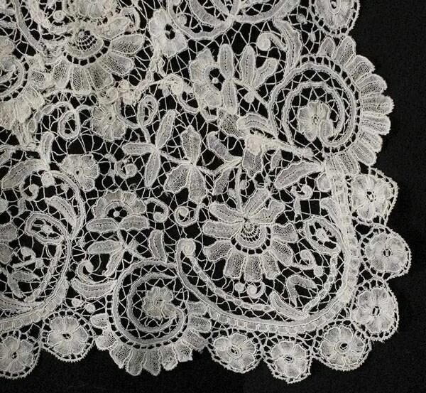 Журналы про вязание были раньше. Декоративно прикладное искусство кружево. Коклюшечное балахнинское кружево. Старинные кружева. Игольная вышивка кружев.