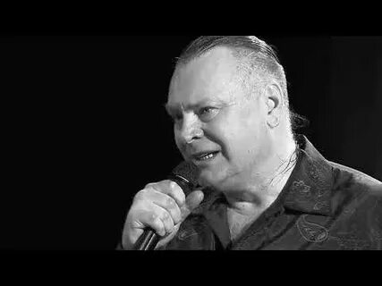 Песня много надо мужику слушать