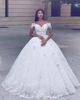 Свадебное платье пышное с кружевом