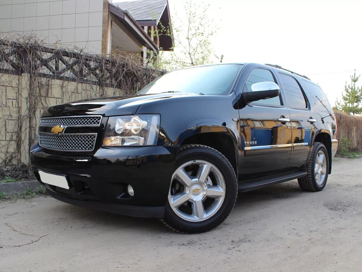 Шевроле тахо купить с пробегом в россии. Chevrolet Tahoe 2012. Шевроле Тахо 2012г. Chevrolet Tahoe r23. Chevrolet Tahoe 2012 Gray.