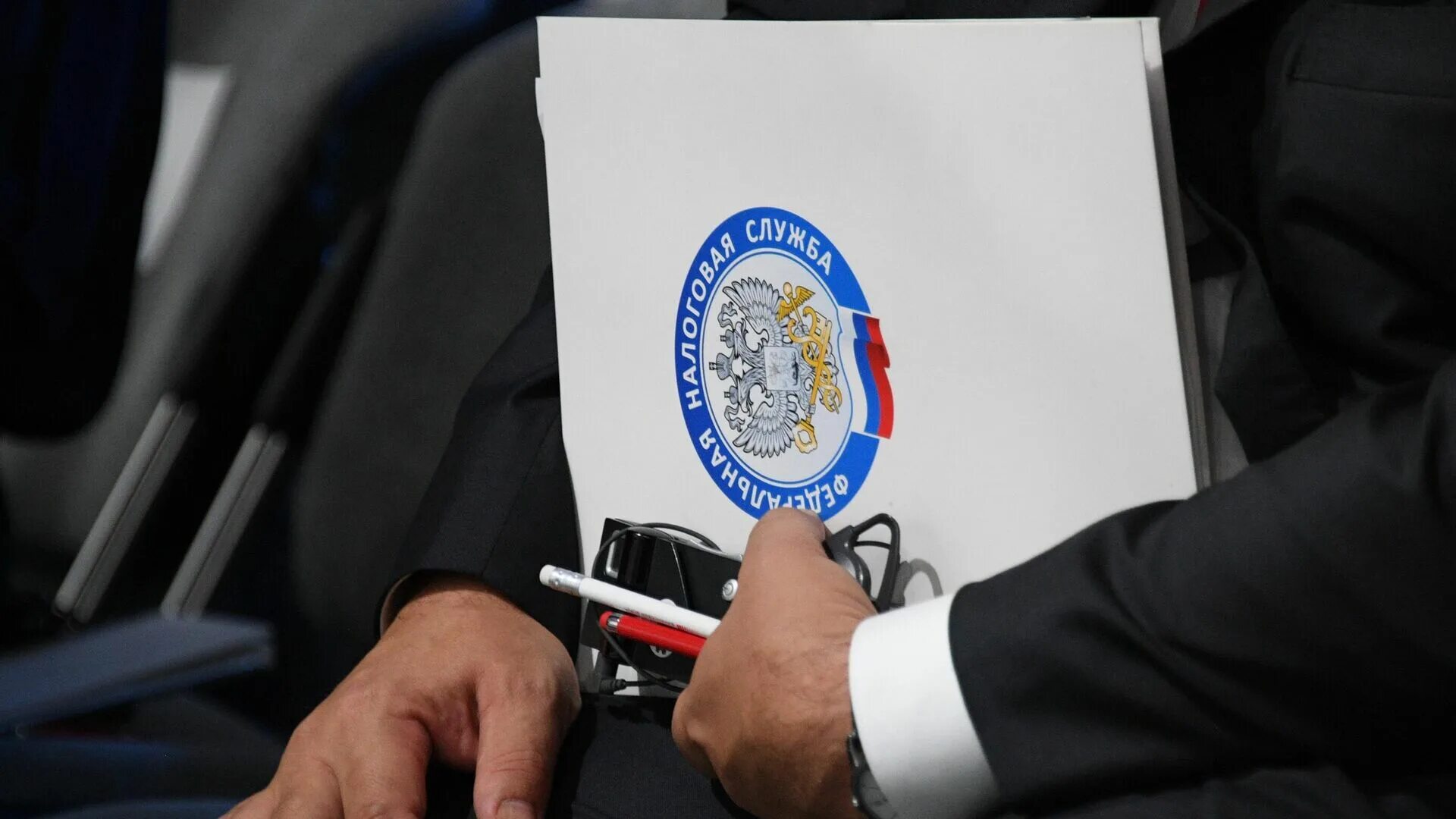 Главное управление по вопросам миграции мвд россии. Задолженность иностранных граждан. Задолженность иностранных граждан. Задолженность иностранных граждан. Мвд проверка запрета на въезд в россию иностранному гражданину.