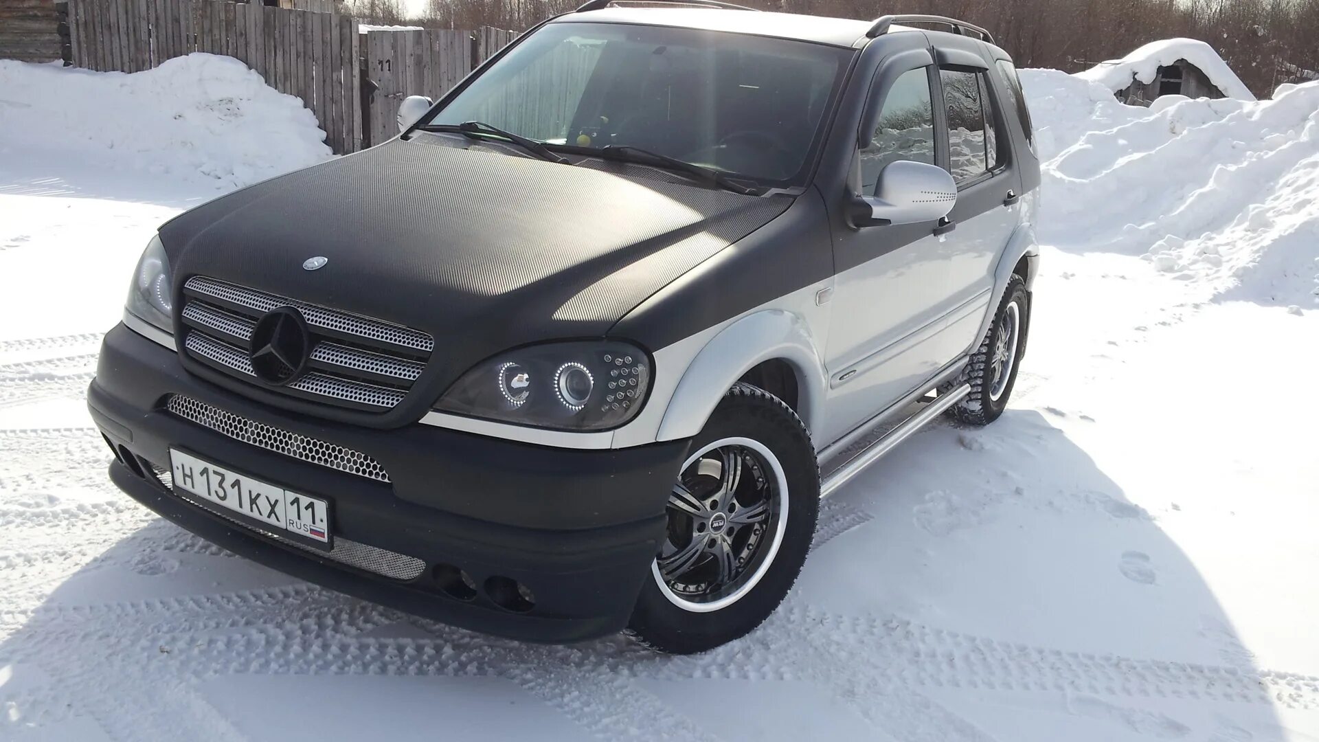 Мерседес 163 ml. Мерседес мл 163 черные фары. Mercedes ml w163. Фара Мерседес ml163.