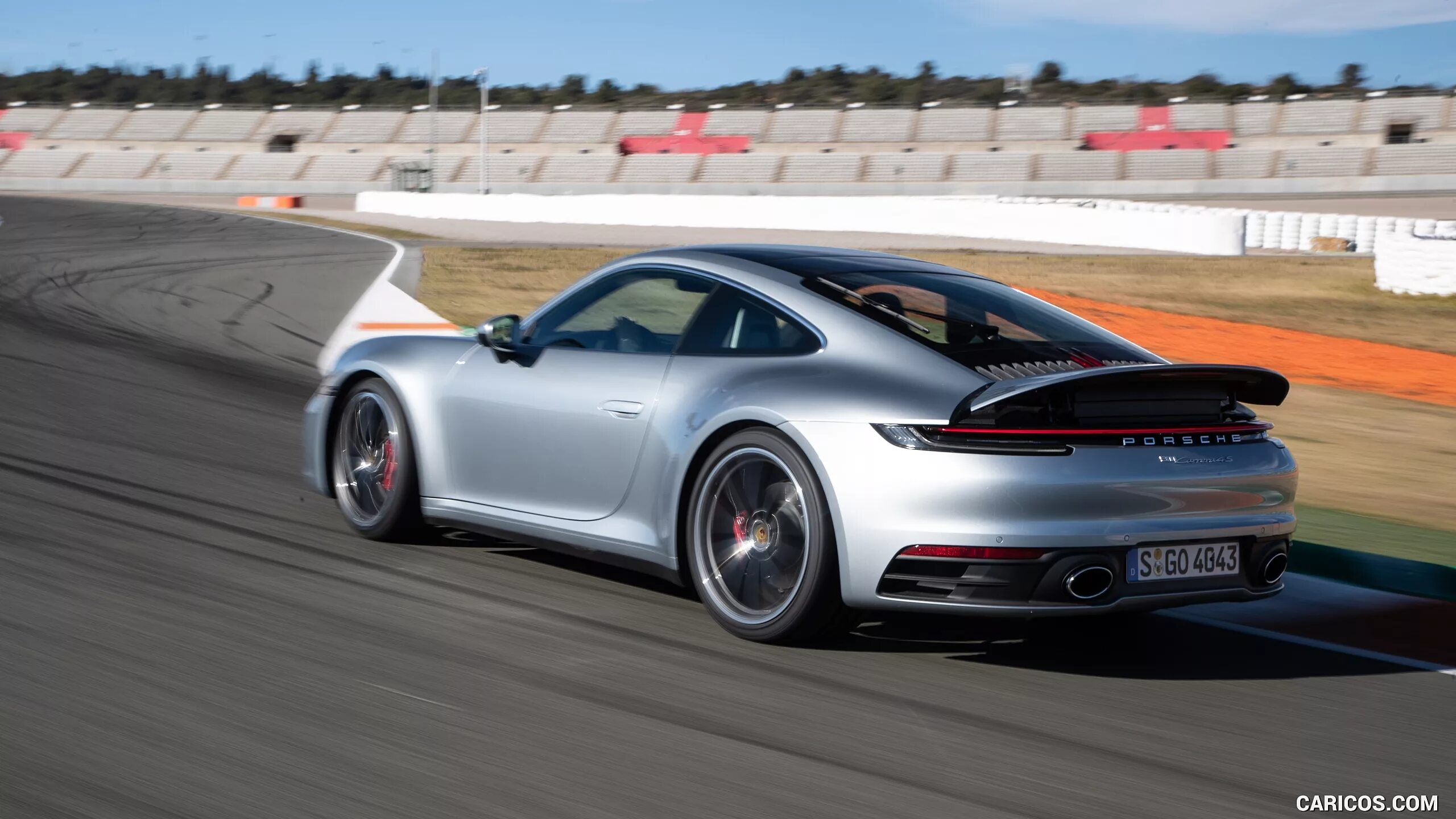 Порше 2025. Porsche 911 carrera 4s 2019. porsche 911 carrera 4s 2025. porsche 911 carrera 4s 992. порше 911 каррера 4s 2025.