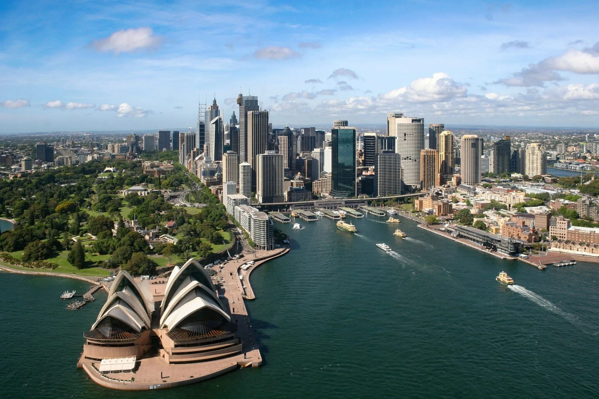 Австралия новый южный уэльс национальная. Мельбурн столица Австралии. Сидней Сити Австралия. Сидней Мельбурн Канберра. Сидей город в Австралии.