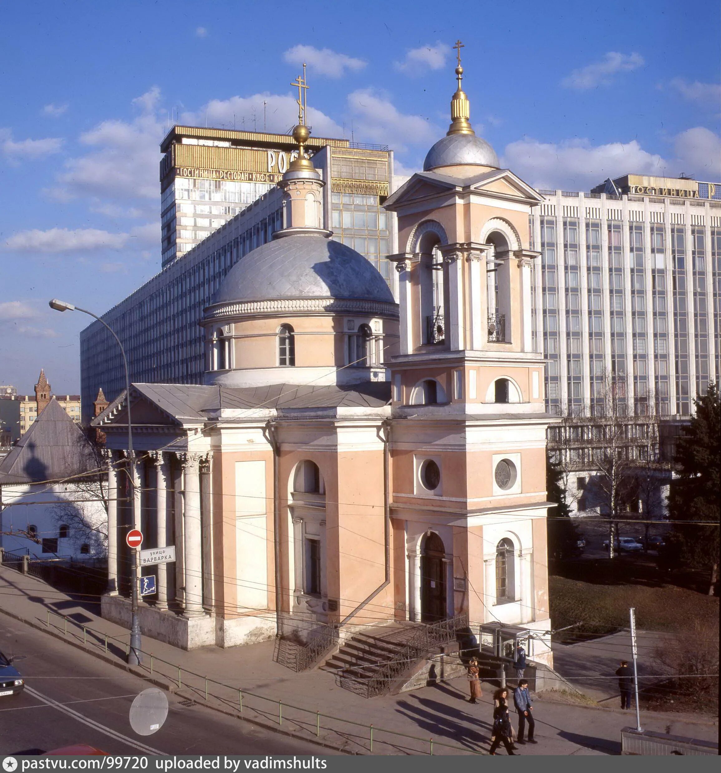 Варварка спа. Храм великомученицы Варвары. Храм Варвары великомученицы на Варварке храмы Китай-города. Варваринская Церковь Москва. Храм Варвары великомученицы на Варварке 1514.