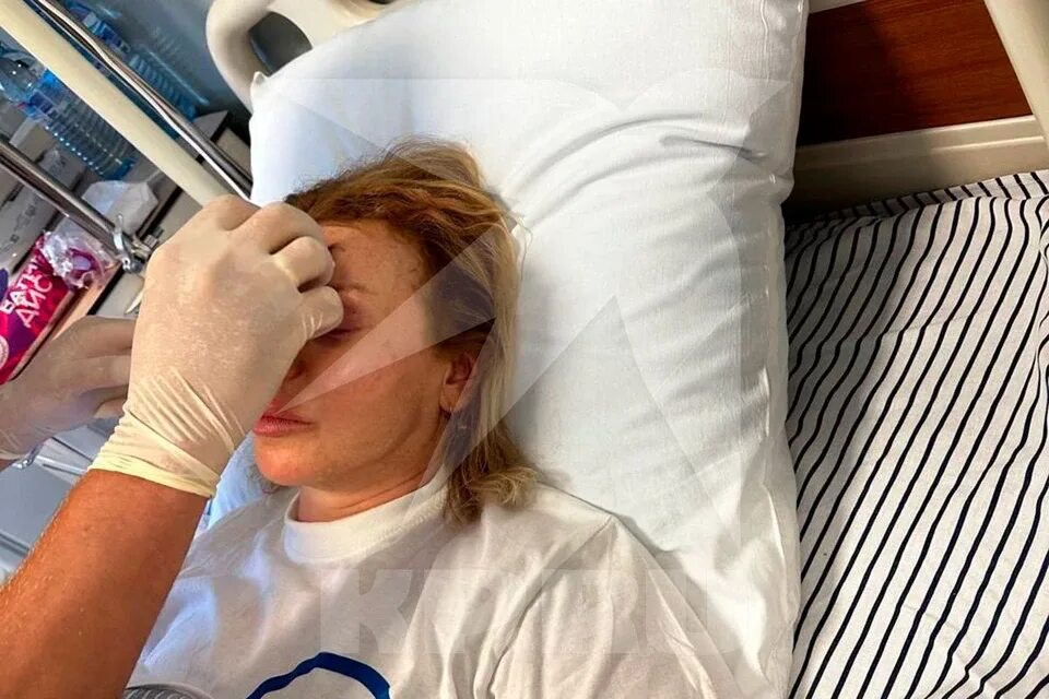 Фото в больнице после ДТП. Фото с перевязанной головой в больнице.