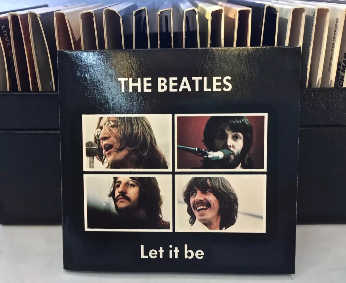 The Beatles CD collection. The Beatles Singles collection 2019. Компакт диск Beatles. The Beatles the Singles collection Box-Set.