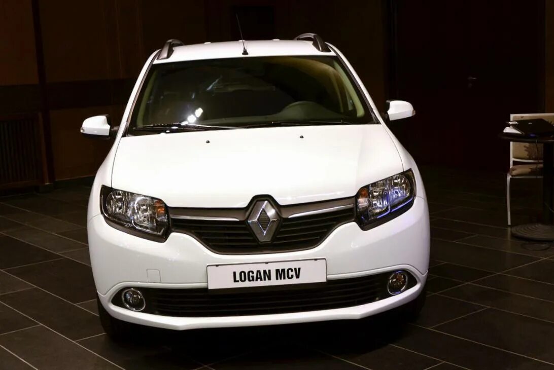 Рено Логан 2015. Renault Logan MCV 1. Рено Логан спереди. Renault Logan, 2016 универсал.