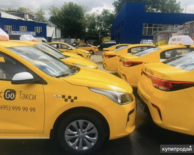 Авто под такси. Автопарк такси. Аренда такси москва область. Hyundai solaris taxi. Федеральное такси.