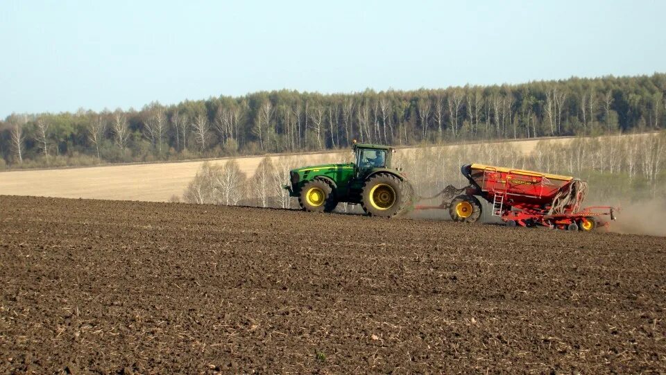 Весенние сельхозработы. Зао гарское ильинского района ивановской области. Посевная в тульской области. Уборка зерновых. Сельское хозяйство тульской области.