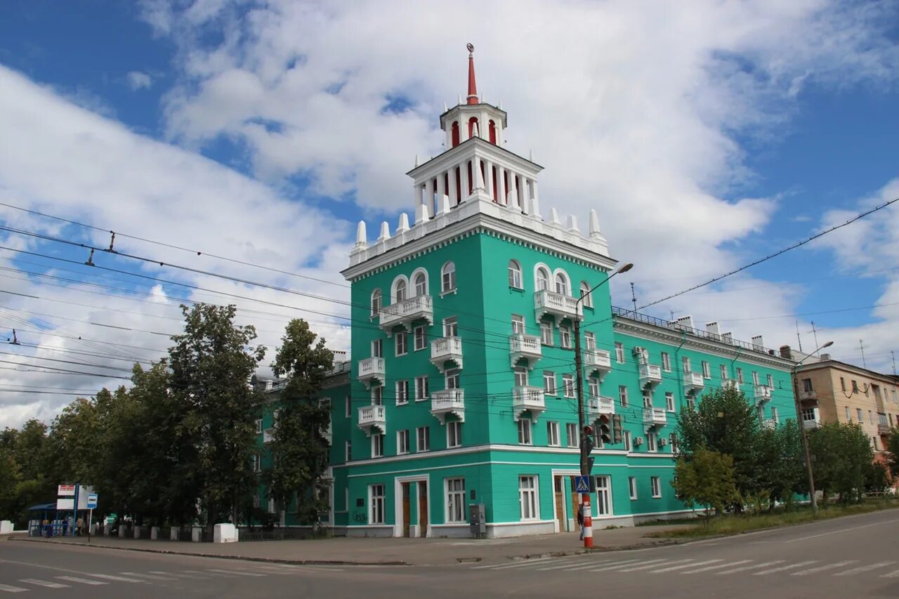 Дзержинск нижегород обл. Отель Черноречье Дзержинск. Город Дзержинск Нижегородская область. Черноречье Дзержинск гостиница. Население Дзержинска Нижегородской области.