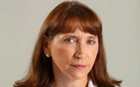 Врач артемова