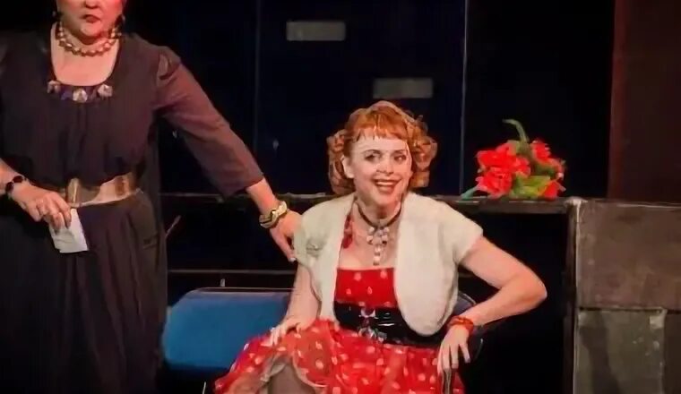 Евгения баркина зато театр. Зато театр. Театральные постановки на крыше \. Зато театр североморск. Чужая среди чужих ася котляр спектакль.