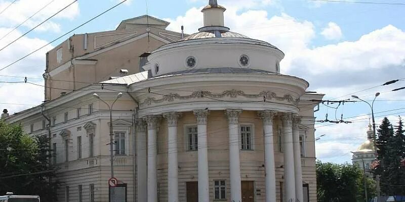 Театр свободное пространство сайт. Театр тюз орел. театр свободное пространство орел. тюз орел нарышкина. фото театра тюз орел.