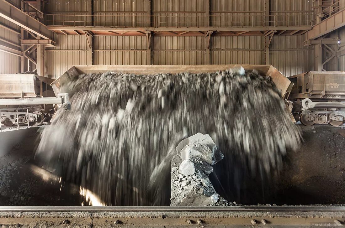 Производство руды. Переработка руды. Переработка руды. Флотация на обогатительной фабрике. Золотодобыча красноярский край.