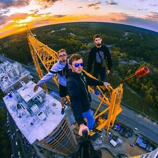 Залезли на башню