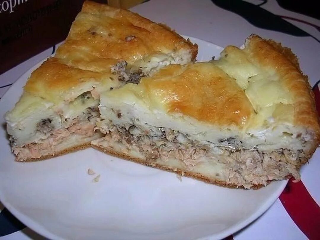 Пирог с рыбой и картошкой. Рыбный пирог с минтаем. Тесто для пирога с минтаем. Пирог с минтаем и картошкой. Пирог с картошкой и минтаем в духовке.