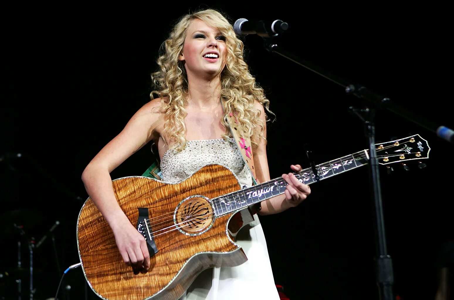 Swift песня