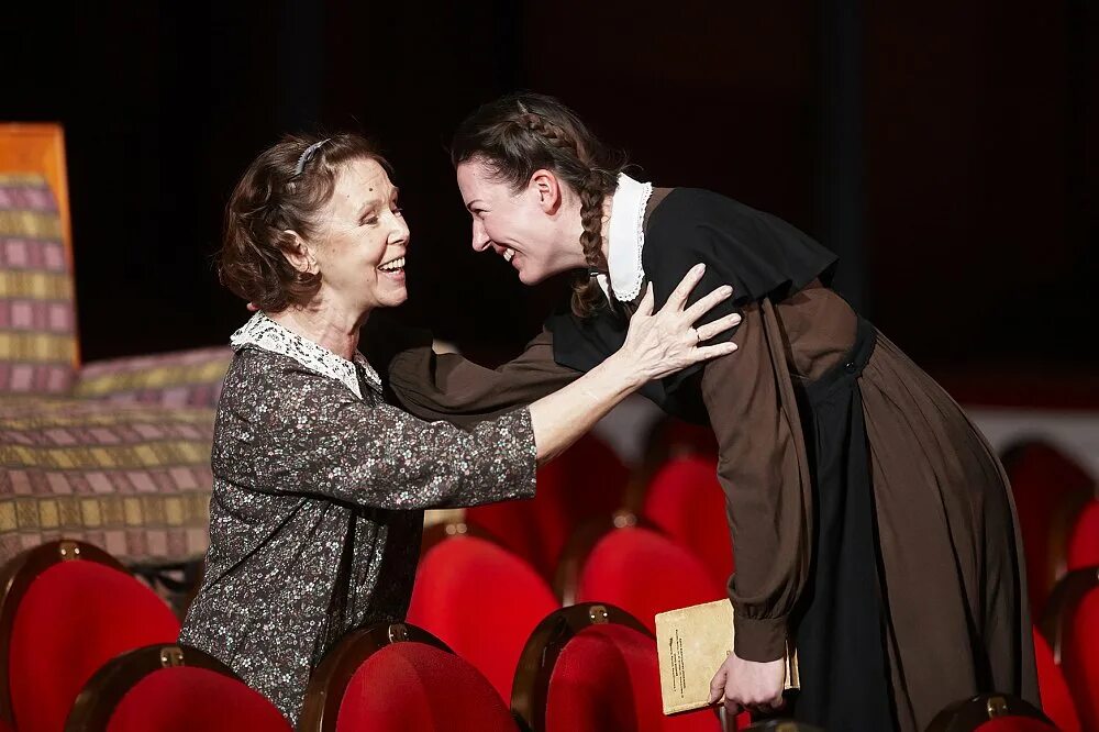 дикарка театр маяковского. театр маяковского чеховский. маяковского. театр им владимира маяковского основная сцена. театр маяковского малая сцена.