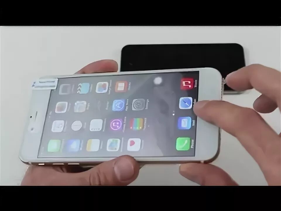 Iphone 6 plus 2014. Iphone 6 gold. 6 plus видео. Iphone 6 plus в руке. 6 plus видео.