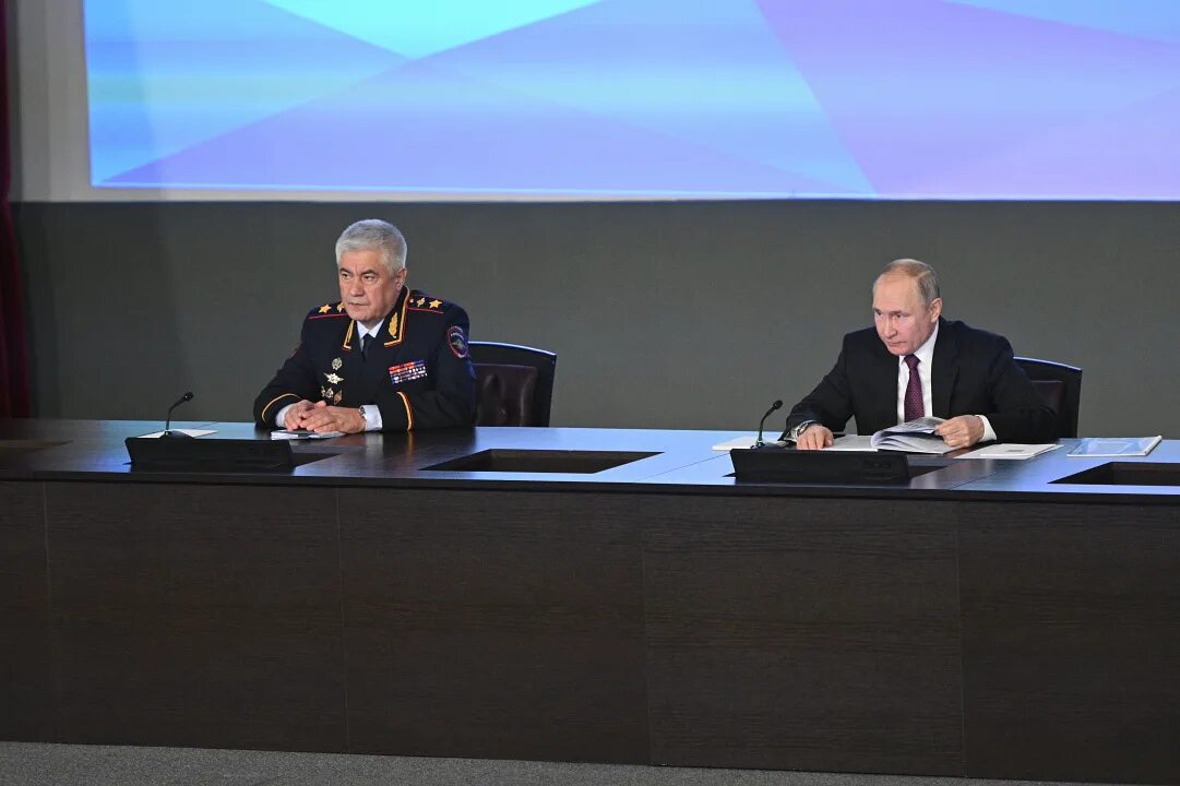 Выступления министр. Заседание коллегии мвд колокольцев. путин на коллегии мвд 2025. министр внутренних дел россии владимир колокольцев. заседание коллегии мвд 2025.