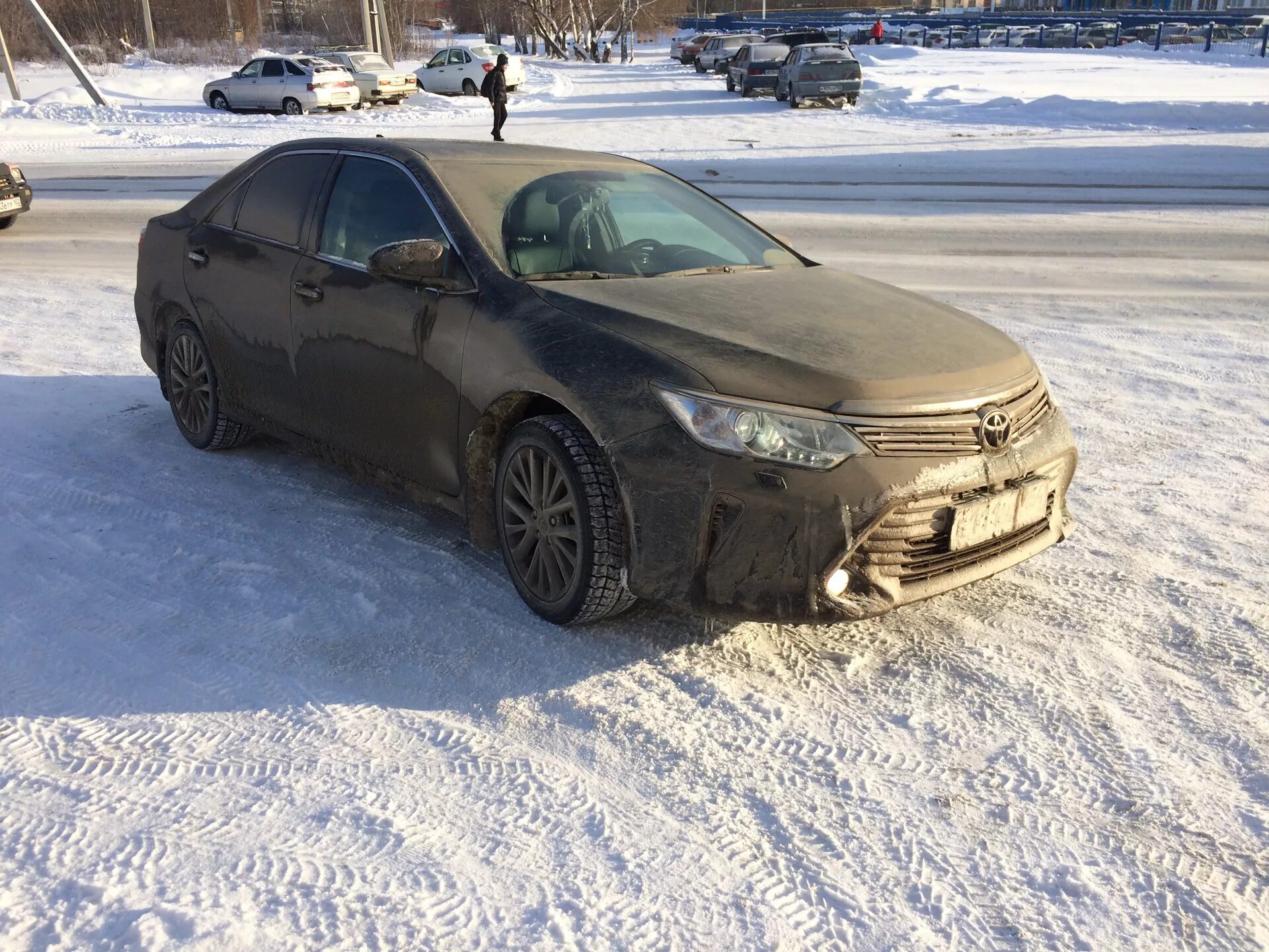 Camry зимой. Toyota camry 3.5 зимой. тойота камри 50 зимой. камри 50 зима. камри 55 черная зимой.