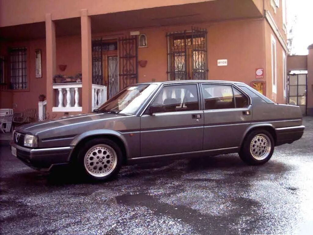 Альфа 90 м. Alfa Romeo 90. Альфа Ромео 90. Alfa Romeo 6, 1984. Alfa Romeo 90х.