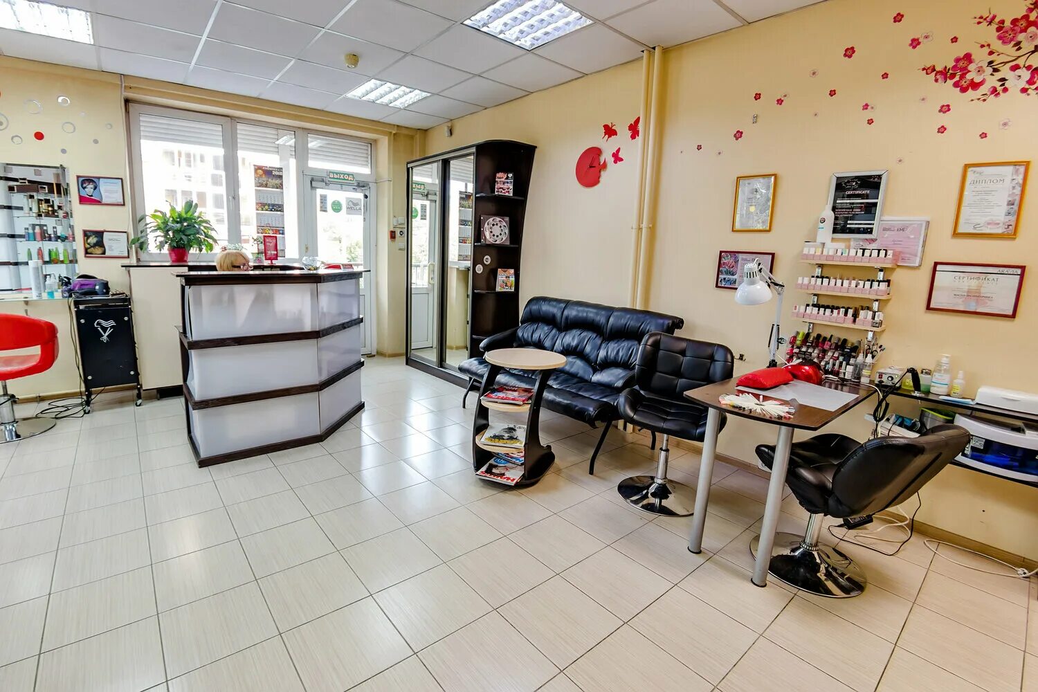 парикмахерская иркутск. милена парикмахерская иркутск депутатская. салон красоты заноза. лапина 12 иркутск. парикмахерская лара колпино.