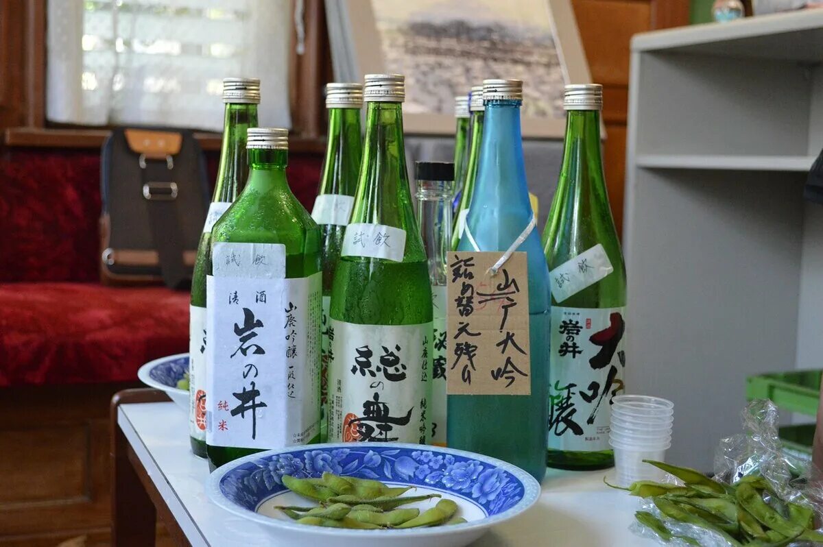Саке это. Саке. Сакэ ОТОСО. Кухня Японии сакэ. Японский алкоголь саке.